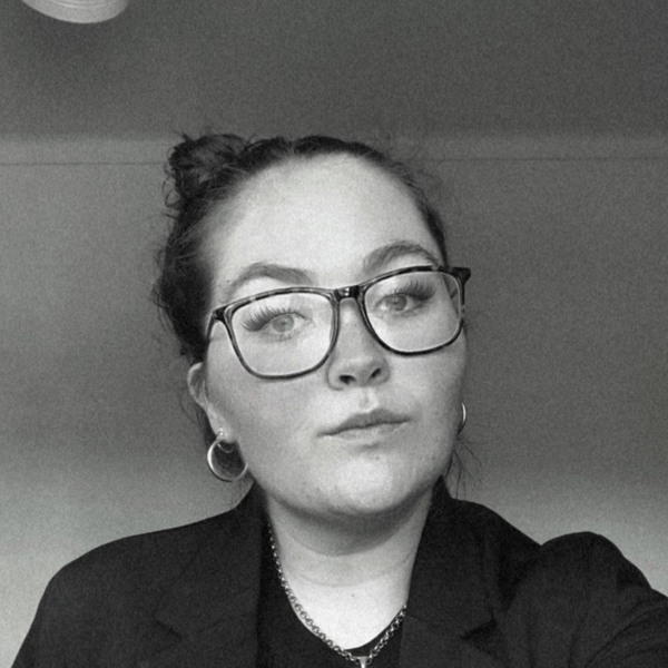 Tatiana - Professor de história da arte - Sintra