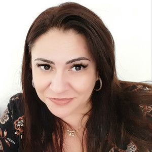 Sandra - Professor de língua portuguesa e literatura - 