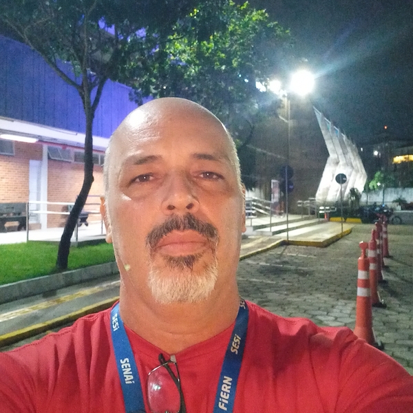 Robson - Professor de programação - Natal