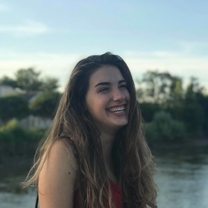 Elora - Prof de soutien scolaire - Bordeaux