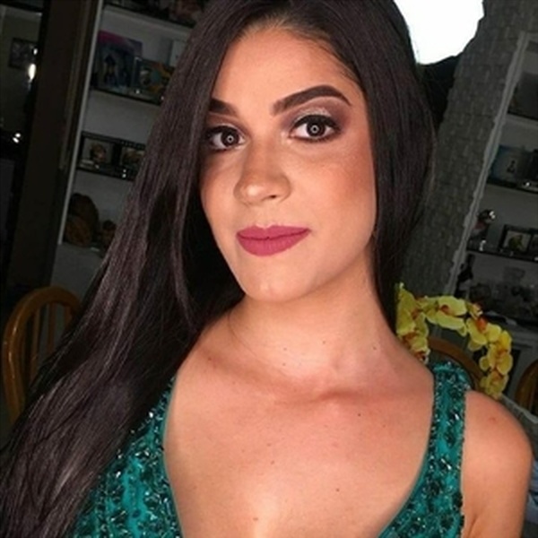 Layla - Professor de alongamento - Olinda