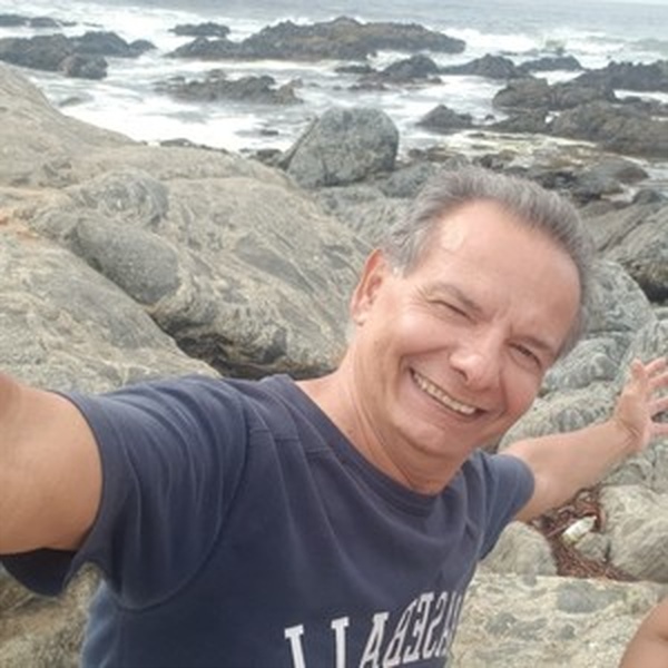 Henry - Profesor de filosofía - Santiago