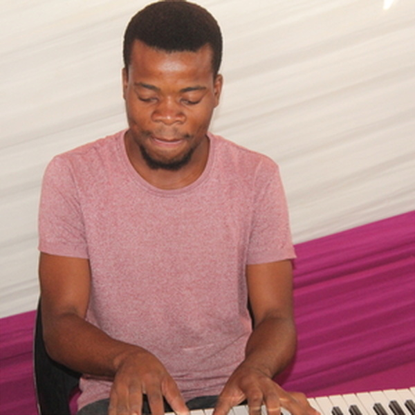 Muhluri - Piano teacher - Bethlehem