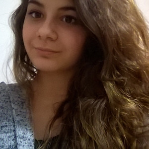 Zeynep - Prof de néerlandais - Charleroi