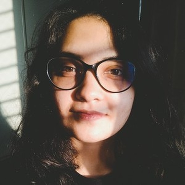 Drashti - French literature tutor - Mumbai