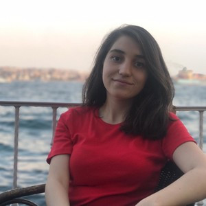 Fatima - Programlama öğretmeni - İstanbul