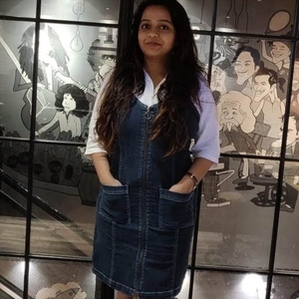 Bhakti - French literature tutor - Mumbai