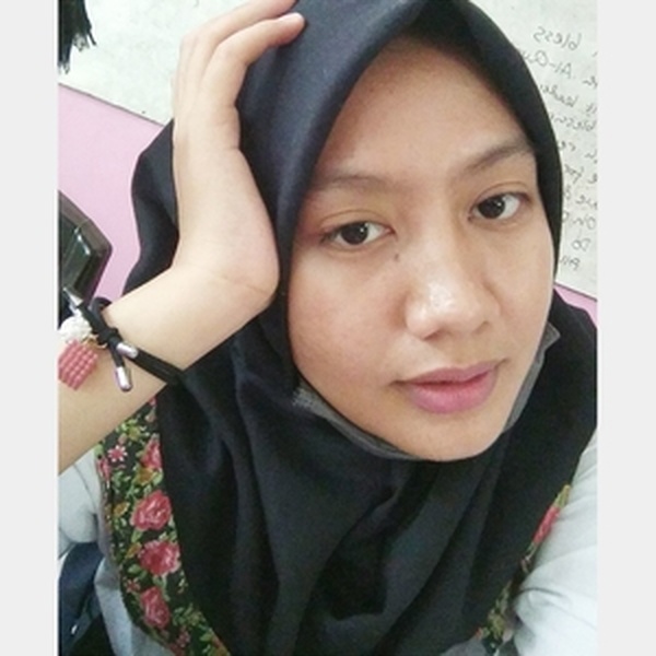 Erisa - Guru bahasa inggris - Palembang