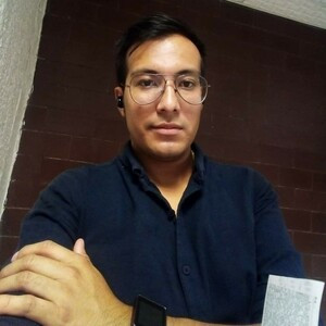 Cristofer Alejandro - profesor de biología molecular - Ciudad de México