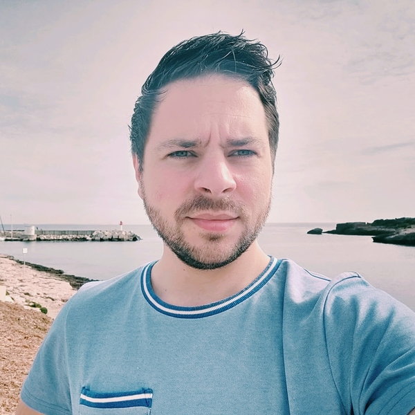 Michael - Prof de français - Dour