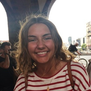 Pauline - Prof de dessin - Vaulx-Milieu