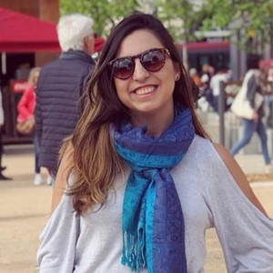 Giovanna - Professor de francês - tradução - São Paulo