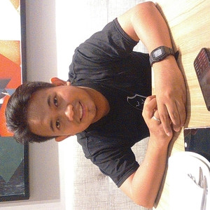 Abubakar Shiddiq - Guru photoshop - Makassar