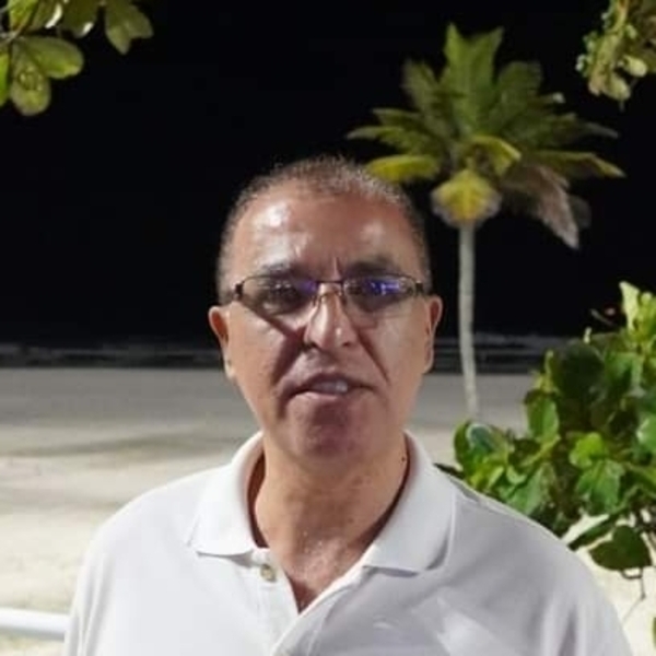 Rubens de Oliveira - Professor de português para estrangeiros - Jardim Iracema