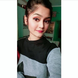 Priyanshi - Maths tutor - Lucknow