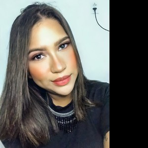 Amanda - Prof de estética - Centro