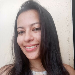 Madalena - Prof de explicações - Maringá