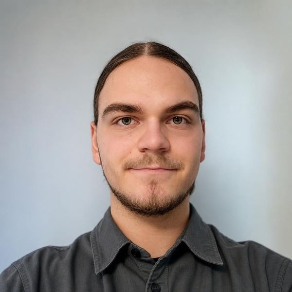 Theo - Prof de maths - Marseille 8e