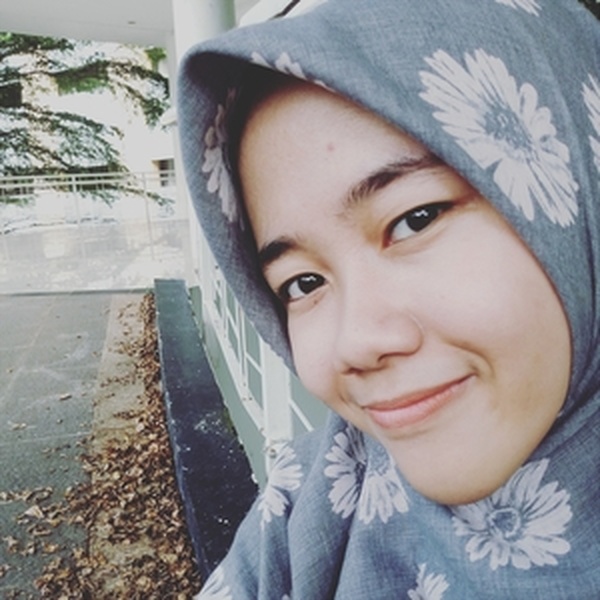 Mariyatul - Guru farmasi - Tangerang Selatan