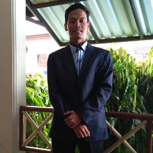 Nur - Guru dukungan untuk siswa dengan disleksia - Bekasi