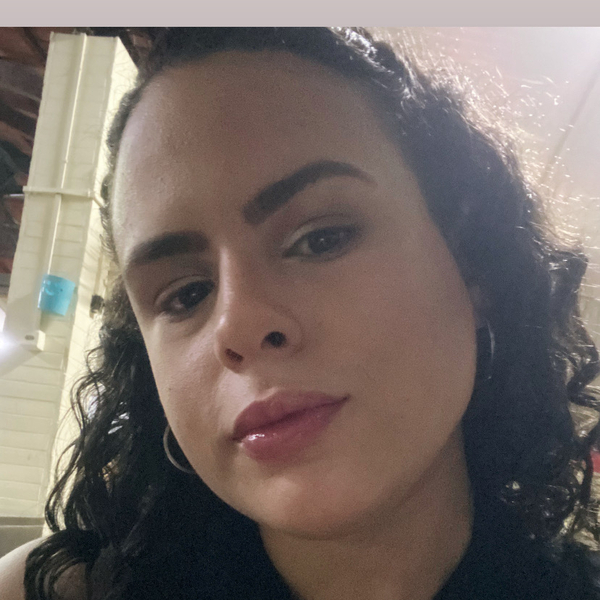 Ariadne - Professor de português para estrangeiros - Pixete