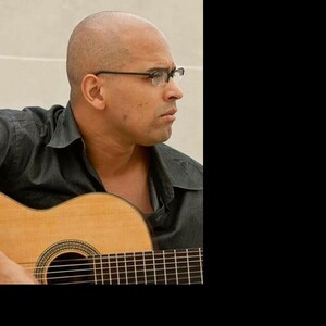 Raphael - Prof de viola - Curitiba