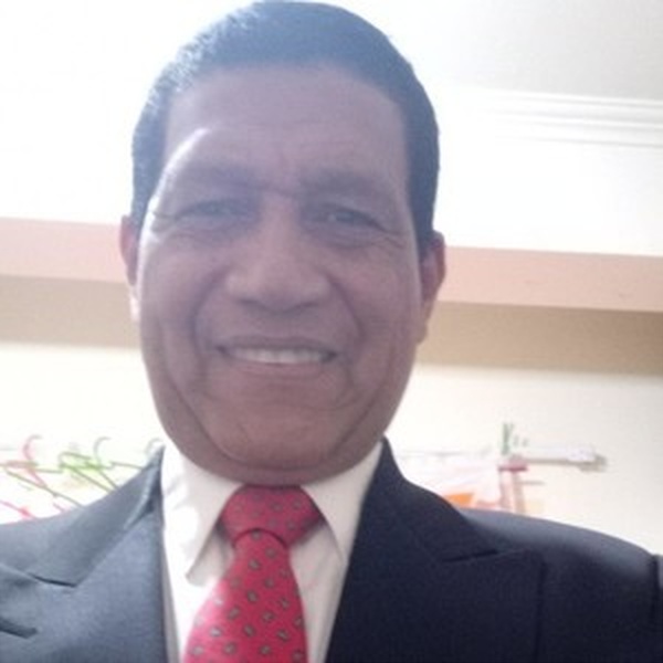Mario Guillermo - profesor de derecho constitucional - Bogotá