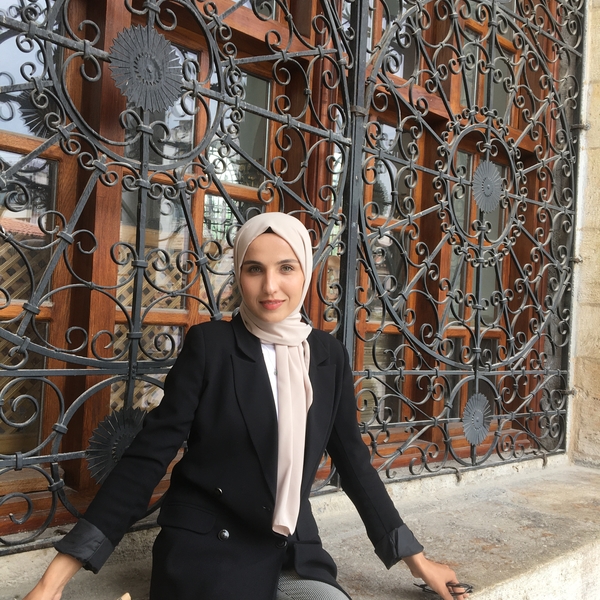 Esra - Matematik öğretmeni - 