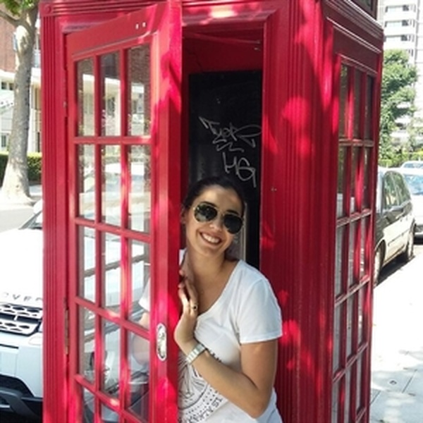 Glenda - Profe de inglés británico - Comuna 4