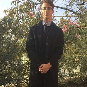 Maxence - Prof d'histoire - Bassens