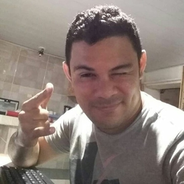Diego - Professor de Linguagens de Programação - 