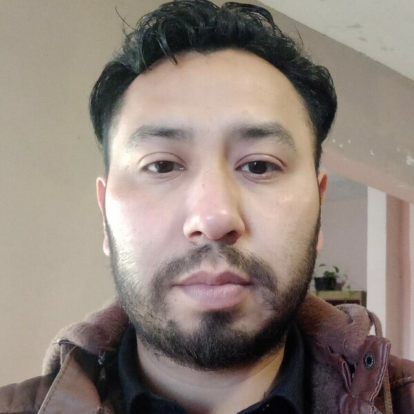 Alex - Profesor de física - Ensenada
