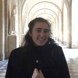 Léa - Prof de soutien scolaire - Fresneaux-Montchevreuil