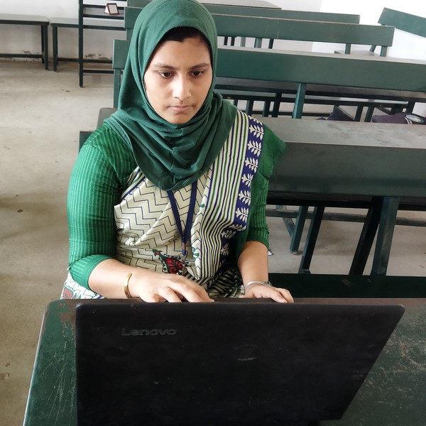Benazir - English tutor - Marapalam