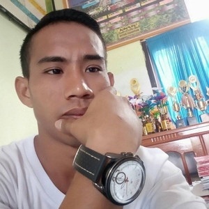 Tri - Guru bulu tangkis - 