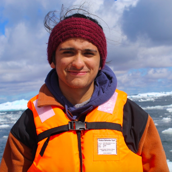 Nicolás - prof de Ciencias sociales - Santiago