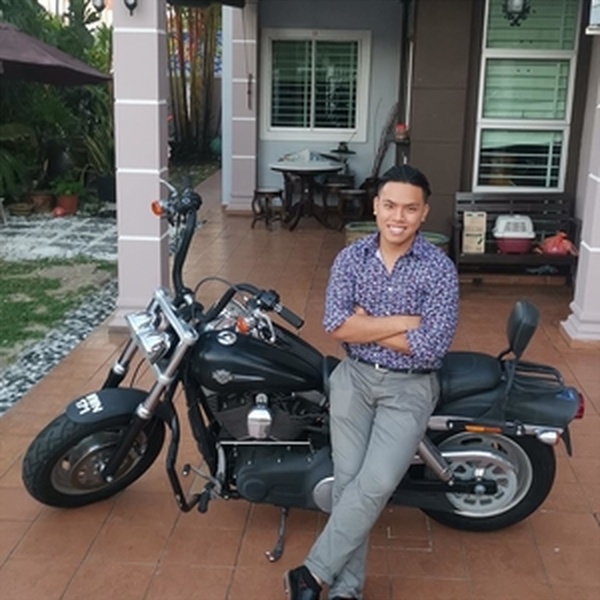 Zheng - Finance tutor - Adelaide