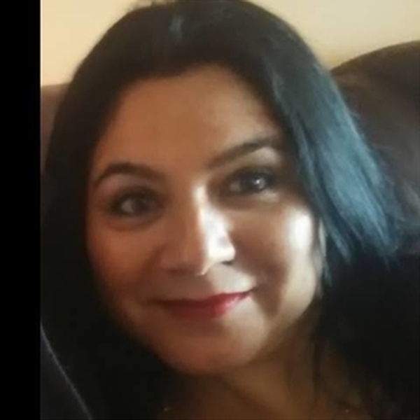 Bibi - profesor de cosmetología - Quilpué