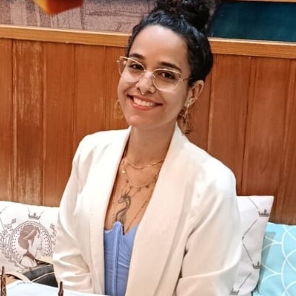 Aléxia - Professor de inglês - Ilhéus