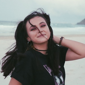 Melissa - Art and design tutor - Burleigh Waters