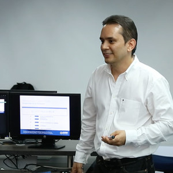 Jorge enrique - Profe de desarrollo profesional - Cali