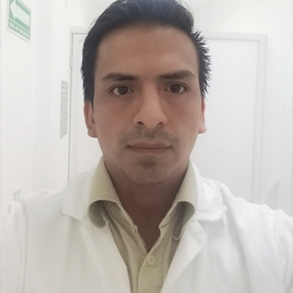 Carlos - Profesor de biología - CDMX