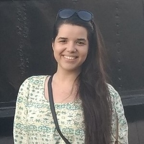 Adriana - Professor de Biologia - 