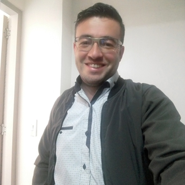 Alejandro - profesor de orientación profesional - Bogotá