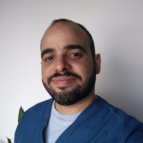 Eduardo - profesor de apoyo a alumnos con autismo - Medellín
