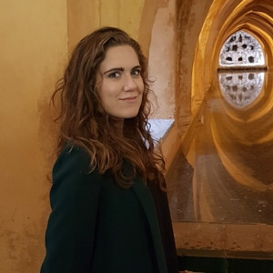 MARIA - profesor de matemáticas - Sevilla