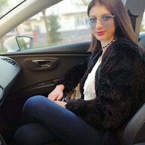Hatice - Türk dili ve edebiyatı öğretmeni - 