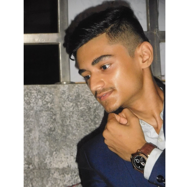 Abhishek - Physics teacher - Mumbai