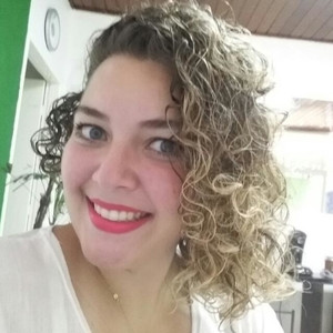 Laiz - Prof de estética - Bairro da Ponte