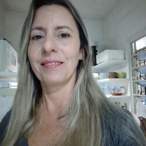 Vânia - Prof de explicações - Perequê-Acu